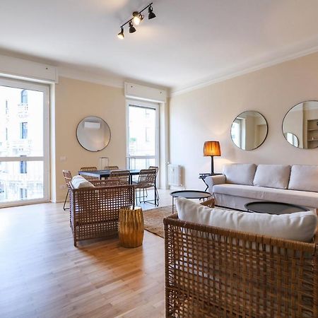 Luxury San Babila Apartment Мілан Екстер'єр фото